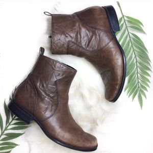 Rockport High Trend Toloni Distress Leather Boots